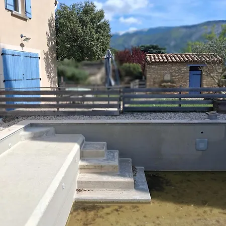 Au Pied Du Ventoux Apartment *